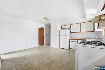 203 Westervelt Place, Lodi, NJ 07644 - Photo 11