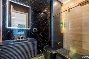 145 Midwood Rd, Glen Rock, NJ 07452 - Photo 13