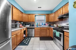 170 Johnson Ave, Newark, NJ 07108 - Photo 11