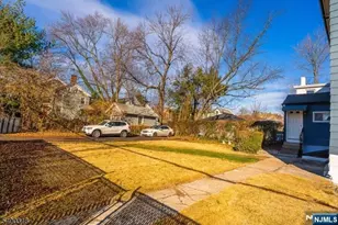 48 Spruce St, Bloomfield, NJ 07003 - Photo 23