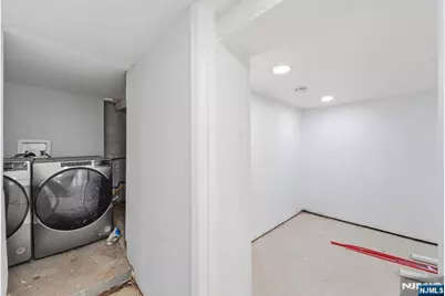 20 Wickham Street, Passaic, NJ 07055 - Photo 17