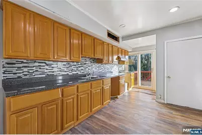 109 Luke Avenue, Bergenfield, NJ 07621 - Photo 3