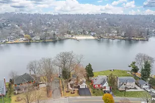 86 Lake W Dr, Wayne, NJ 07470 - Photo 29