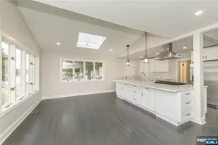 86 Lake W Dr, Wayne, NJ 07470 - Photo 9