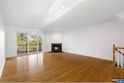 130 Panorama Drive, Edgewater, NJ 07020 - Photo 3