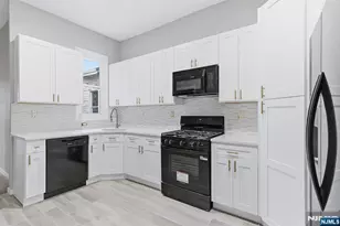 327 S Orange Ave, Newark, NJ 07103 - Photo 9