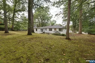 83 Hampshire Rd, Washington Township, NJ 07676 - Photo 39