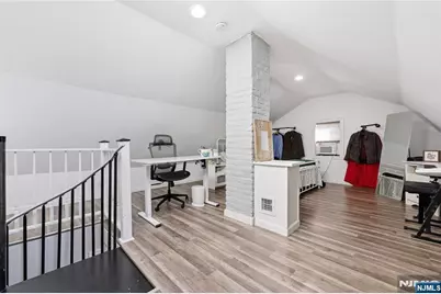 42 S Demarest Avenue, Bergenfield, NJ 07621 - Photo 23