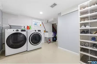 42 S Demarest Avenue, Bergenfield, NJ 07621 - Photo 29