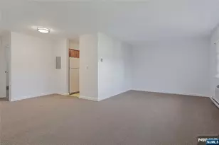 87 N Maple Ave, Park Ridge, NJ 07656 - Photo 7