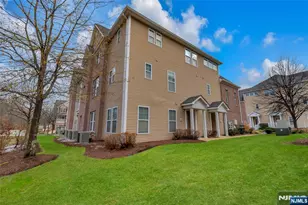 900 River Place, Butler, NJ 07405 - Photo 3