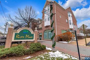 900 River Place, Butler, NJ 07405 - Photo 5