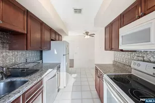 314 Palisade Ave B1, Cliffside Park, NJ 07010 - Photo 7