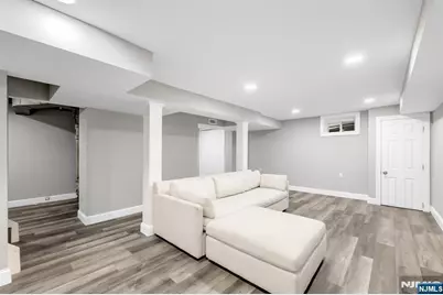 348 Wilson Avenue, Lyndhurst Township, NJ 07071 - Photo 27