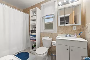 21 Olive St, Paterson, NJ 07501 - Photo 19