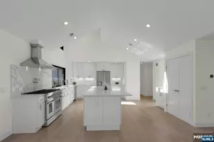 30 Sun Valley Rd, Ramsey, NJ 07446 - Photo 11