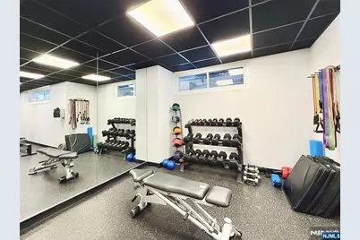 2077 Center Avenue 5E #5E, Fort Lee, NJ 07024 - Photo 19