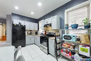 119 Ridgewood Ave, Newark, NJ 07108 - Photo 33