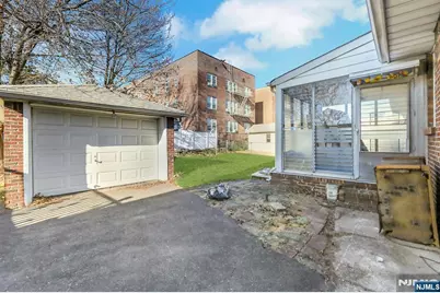 835 Chestnut Street, Kearny, NJ 07032 - Photo 17