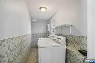 27 Stanford Pl, Wayne, NJ 07470 - Photo 7