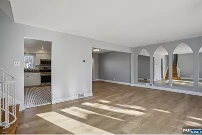 27 Stanford Place, Wayne, NJ 07470 - Photo 9