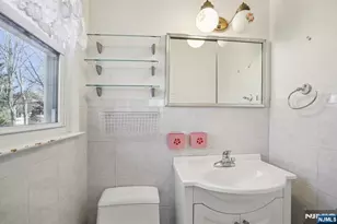 27 Stanford Pl, Wayne, NJ 07470 - Photo 17