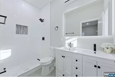 46 Eppirt Street, East Orange, NJ 07018 - Photo 11