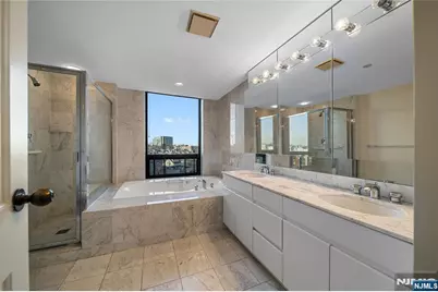 900 Palisade Avenue 5A #5A, Fort Lee, NJ 07024 - Photo 19