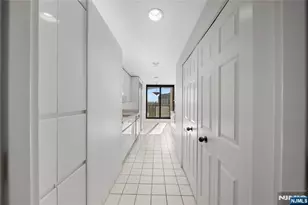 900 Palisade Ave 5A, Fort Lee, NJ 07024 - Photo 9