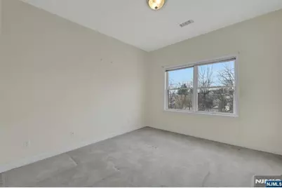 520 Victor Street 42 #42, Saddle Brook Township, NJ 07663 - Photo 15