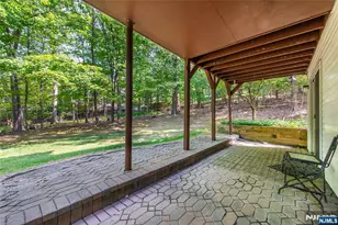 8 Tomahawk Dr, Wayne, NJ 07470 - Photo 29