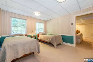 8 Tomahawk Dr, Wayne, NJ 07470 - Photo 25