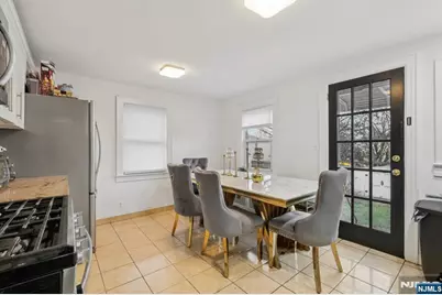 102 Sheridan Avenue, Clifton, NJ 07011 - Photo 9