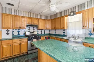 130-132 Lily St, Paterson, NJ 07522 - Photo 5