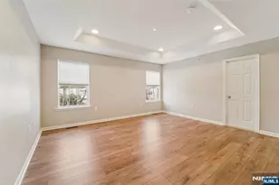 8 Masterson Ct, Waldwick, NJ 07463 - Photo 35