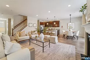 8 Masterson Ct, Waldwick, NJ 07463 - Photo 9