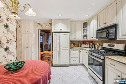 170 Hickory Avenue, Tenafly, NJ 07670 - Photo 9