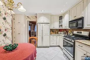 170 Hickory Ave, Tenafly, NJ 07670 - Photo 9