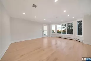 516 Undercliff Ave, Edgewater, NJ 07020 - Photo 15