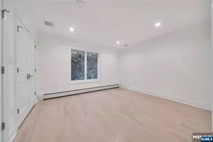 516 Undercliff Ave, Edgewater, NJ 07020 - Photo 27