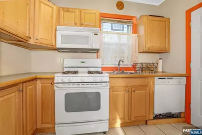 242 Main Avenue, Wallington, NJ 07057 - Photo 21
