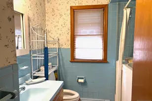 401 Stuyvesant Ave, Lyndhurst Township, NJ 07071 - Photo 7