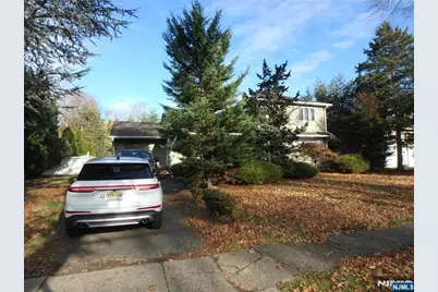 31 Leonard Drive, Old Tappan, NJ 07675 - Photo 3