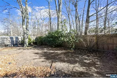 843 Belle Avenue, Teaneck Township, NJ 07666 - Photo 15