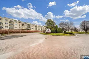 252 The Promenade 9-252, Edgewater, NJ 07020 - Photo 37