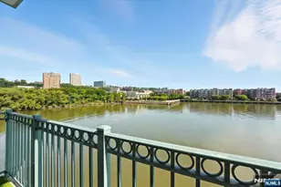 252 The Promenade 9-252, Edgewater, NJ 07020 - Photo 23