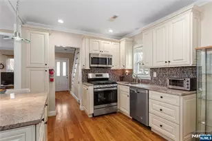 154 Sylvan Ave, Clifton, NJ 07011 - Photo 15