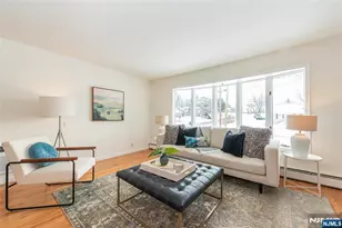 27 Balston Dr, Verona, NJ 07044 - Photo 3