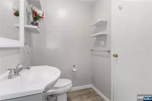 150 Overlook Ave 6E, Hackensack, NJ 07601 - Photo 17