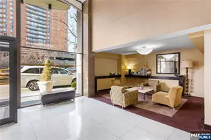150 Overlook Ave 6E, Hackensack, NJ 07601 - Photo 3